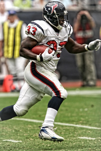 实现经济发 实现经济发