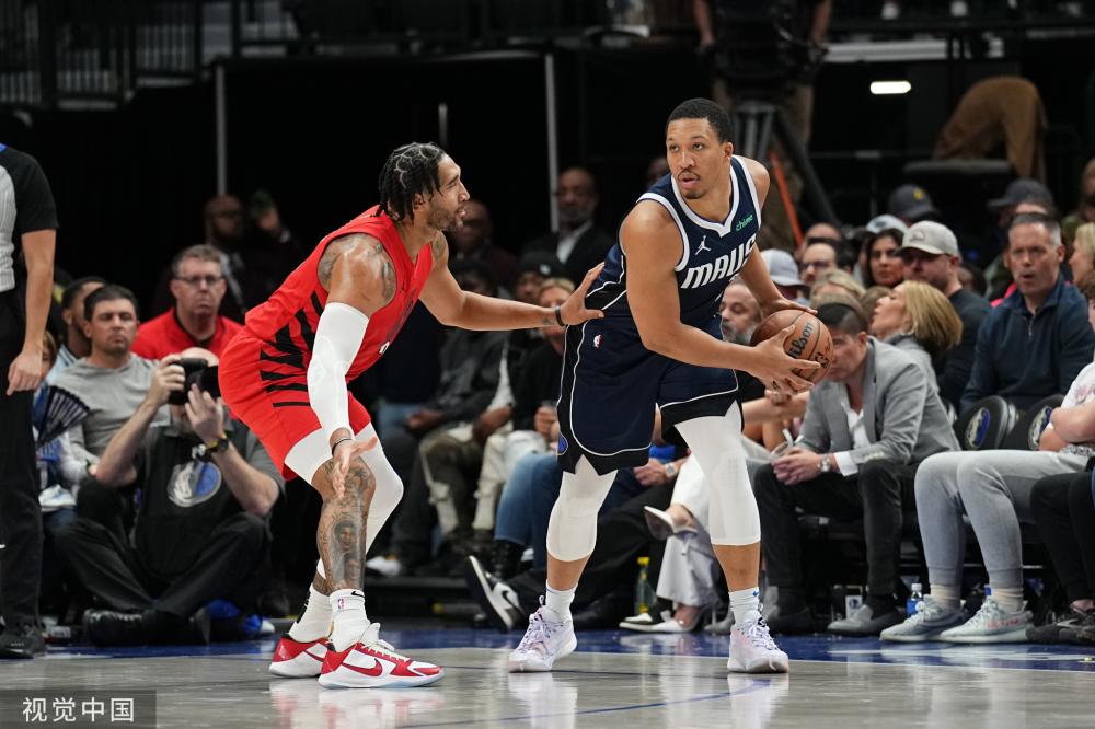 也展现了他 也展现了他